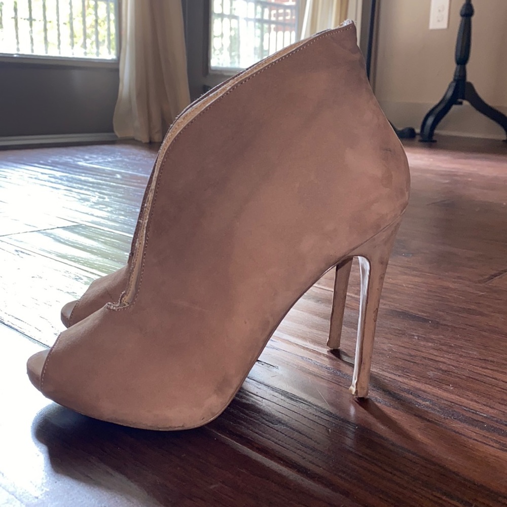 Steve Madden Stellth nude suede high heel pumps open toe ankle booties 8.5M